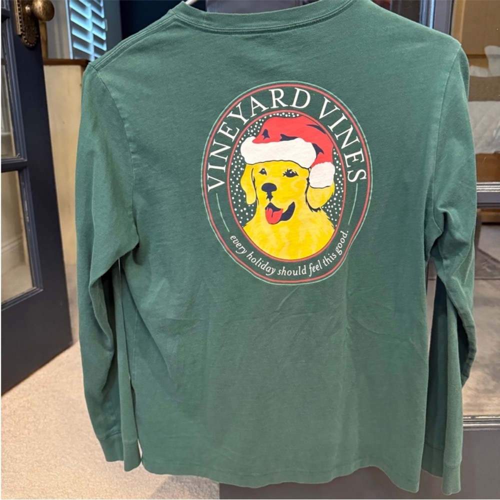 Vineyard Vines Green Long Sleeve Kids Tee- Christmas golden retriever design